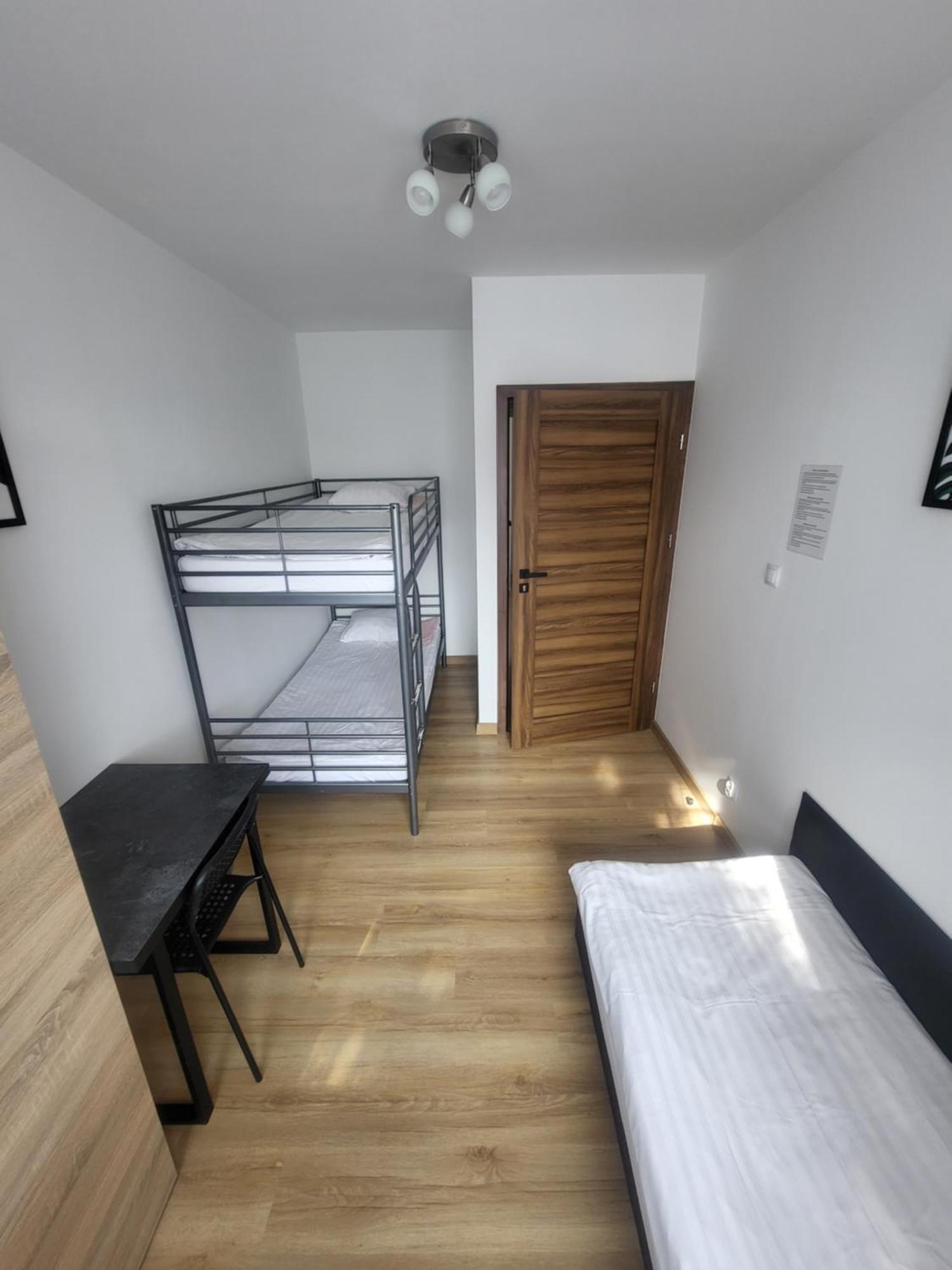 Rooms4Rest Popularna - Private Rooms For Tourists - Atr Consulting Sp, Z O,O, Warsaw Exterior photo