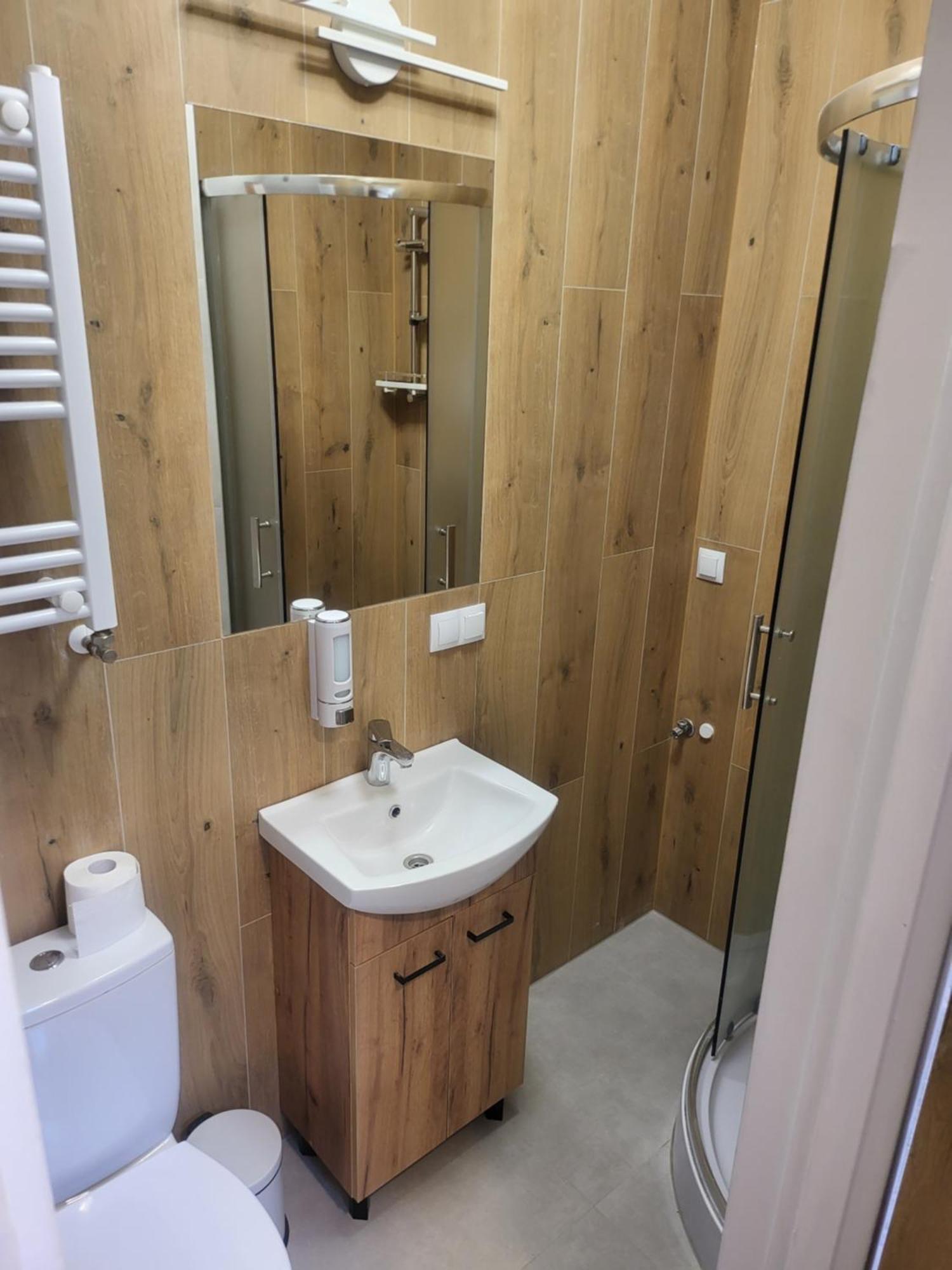 Rooms4Rest Popularna - Private Rooms For Tourists - Atr Consulting Sp, Z O,O, Warsaw Exterior photo