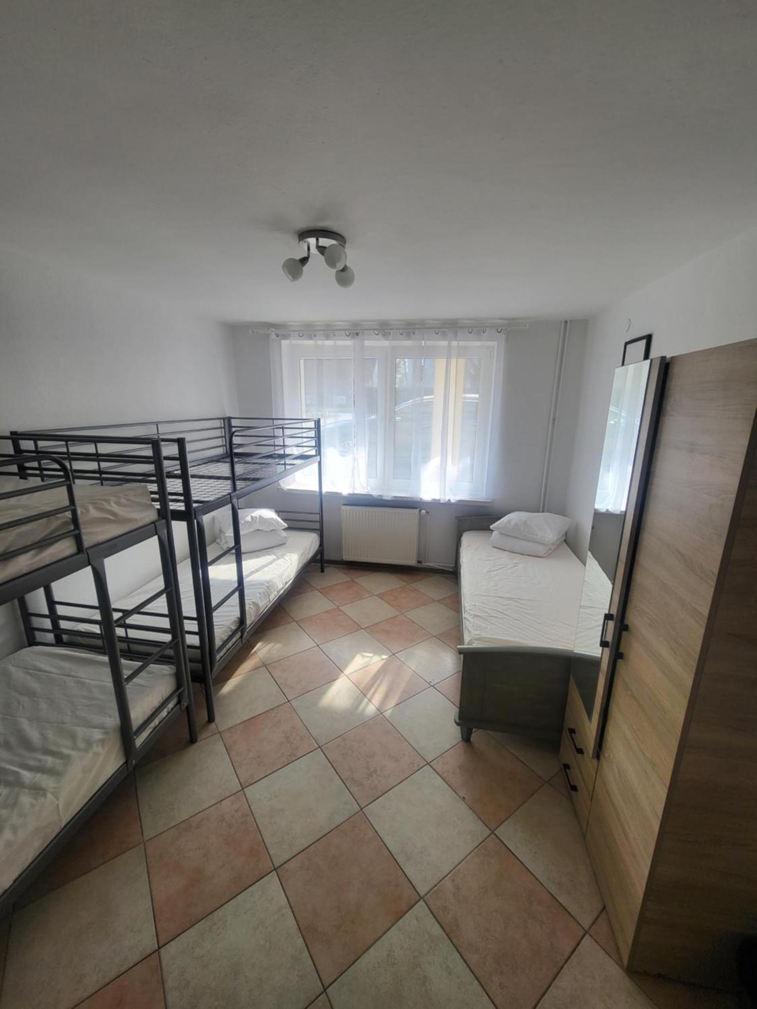 Rooms4Rest Popularna - Private Rooms For Tourists - Atr Consulting Sp, Z O,O, Warsaw Exterior photo