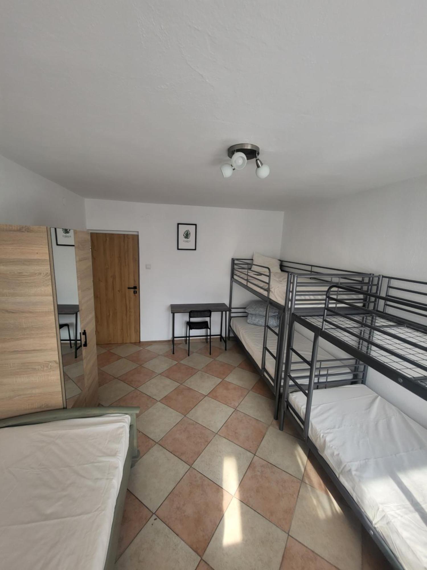 Rooms4Rest Popularna - Private Rooms For Tourists - Atr Consulting Sp, Z O,O, Warsaw Exterior photo