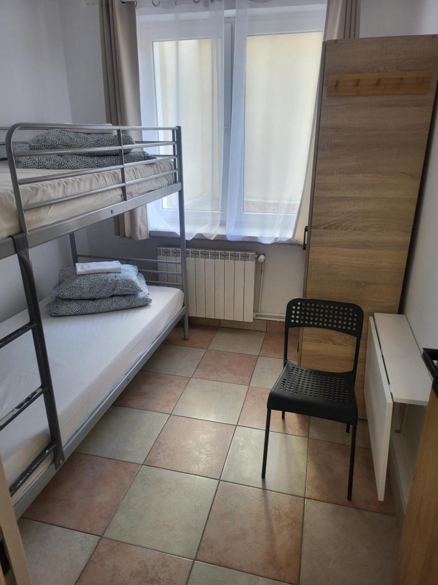 Rooms4Rest Popularna - Private Rooms For Tourists - Atr Consulting Sp, Z O,O, Warsaw Exterior photo