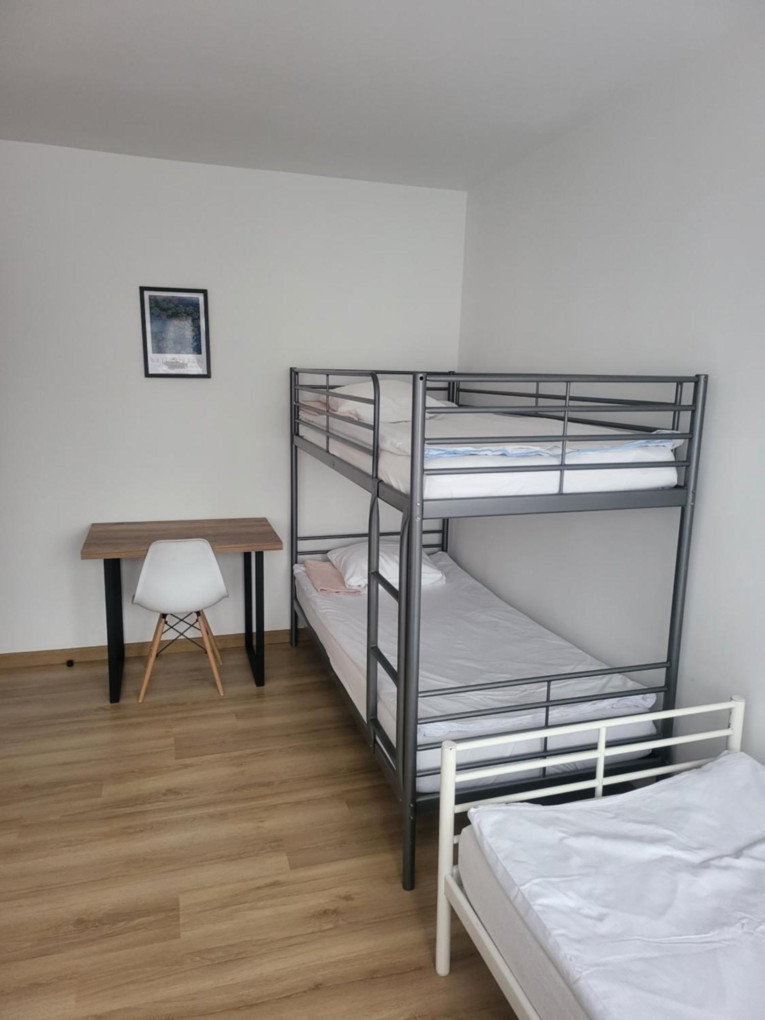 Rooms4Rest Popularna - Private Rooms For Tourists - Atr Consulting Sp, Z O,O, Warsaw Exterior photo