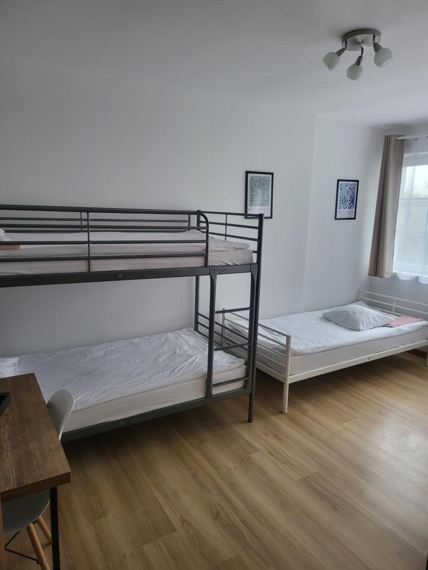 Rooms4Rest Popularna - Private Rooms For Tourists - Atr Consulting Sp, Z O,O, Warsaw Exterior photo